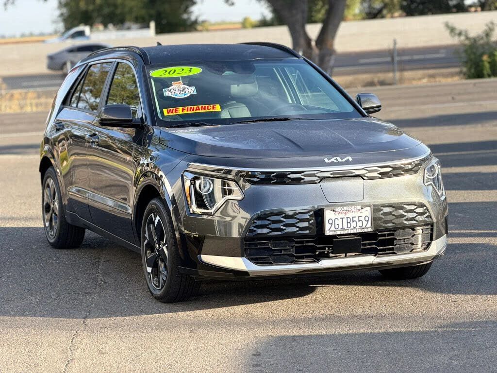 2023 KIA Niro