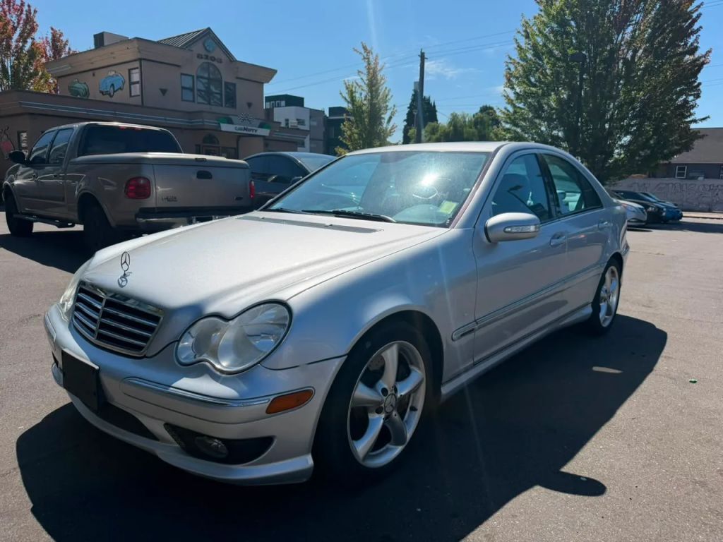 2006 MERCEDES-BENZ C-Class