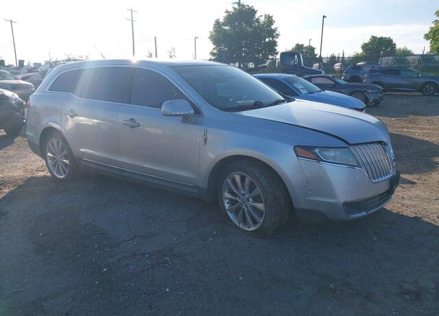 2010 LINCOLN MKT