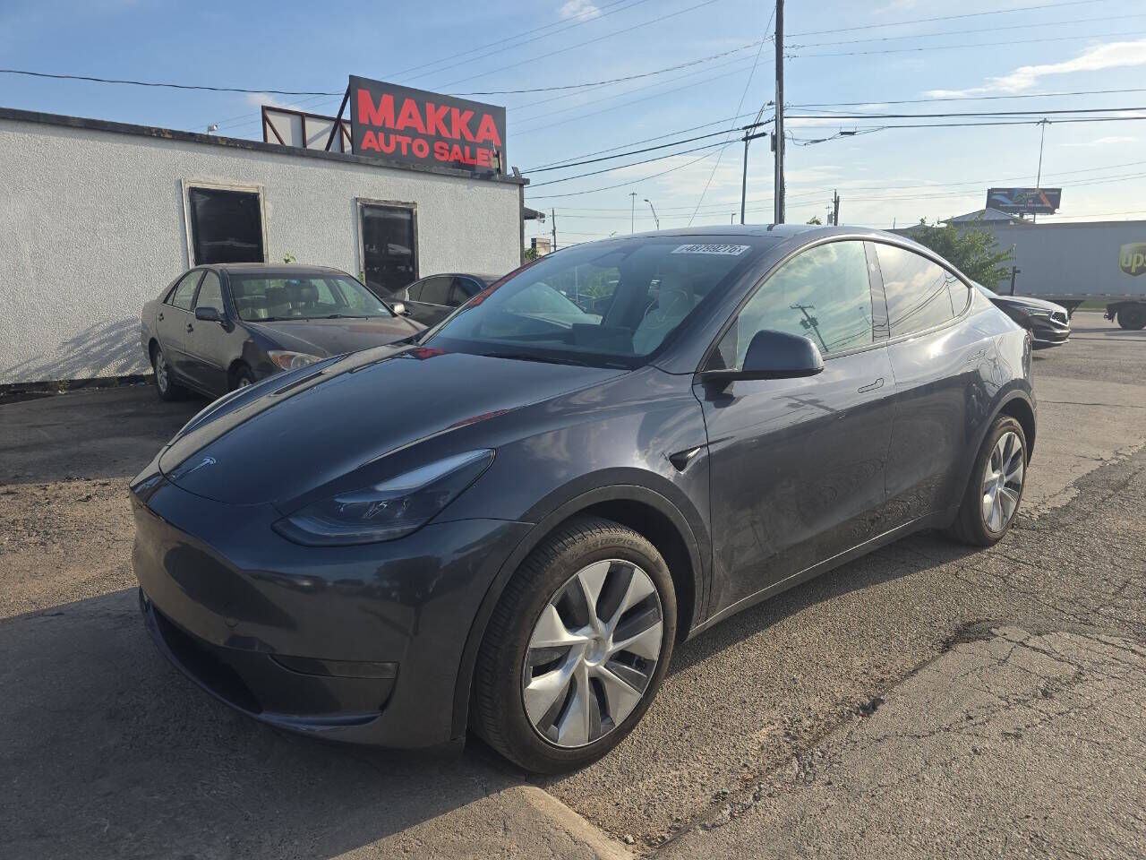 2023 TESLA Model Y