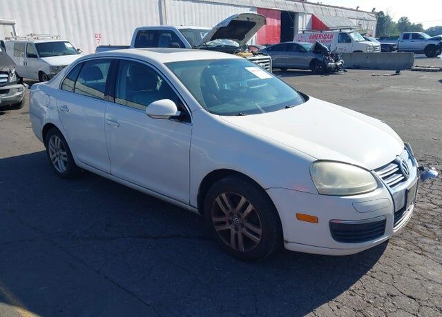 2005 VOLKSWAGEN Jetta