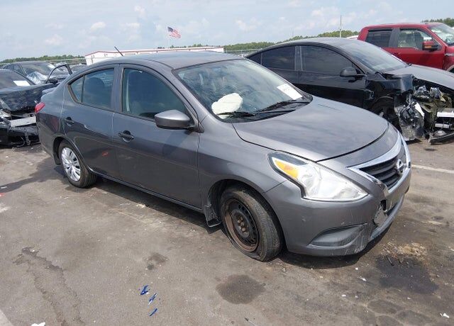 2018 NISSAN Versa