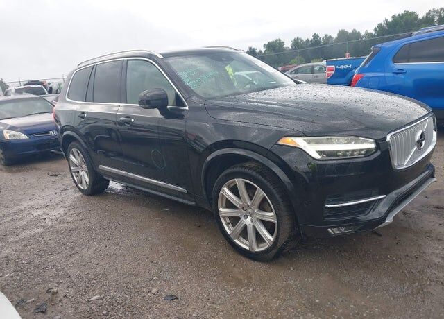 2016 VOLVO XC90
