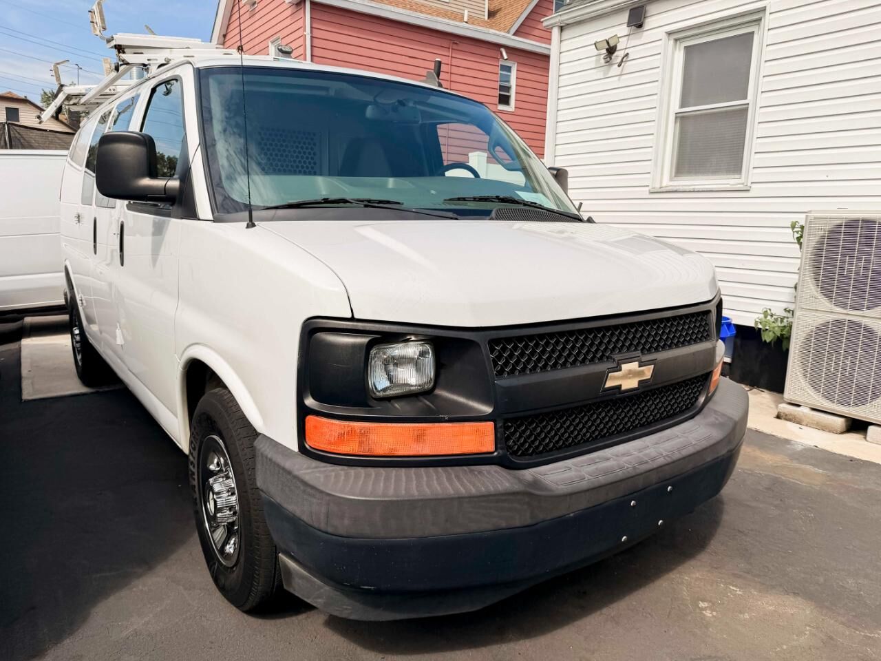 2017 CHEVROLET Express