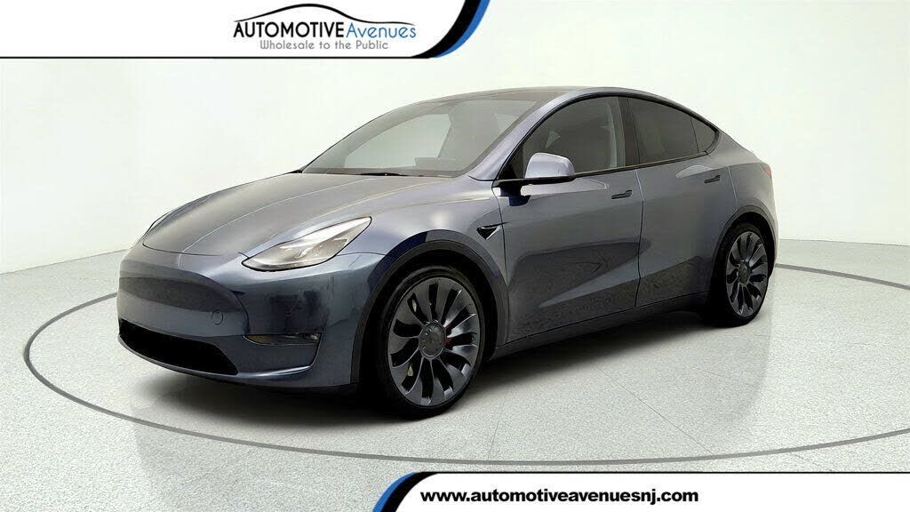 2022 TESLA Model Y
