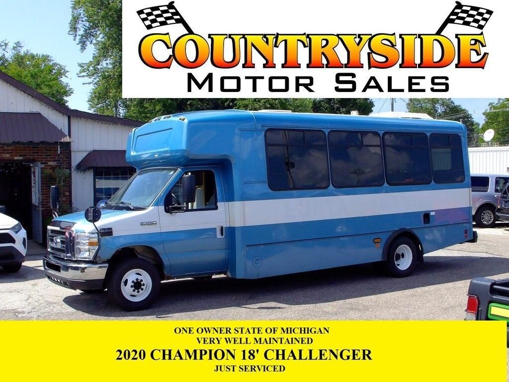 2019 FORD E-450