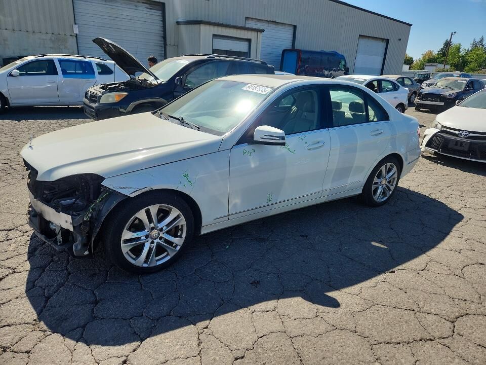 2012 MERCEDES-BENZ C-Class
