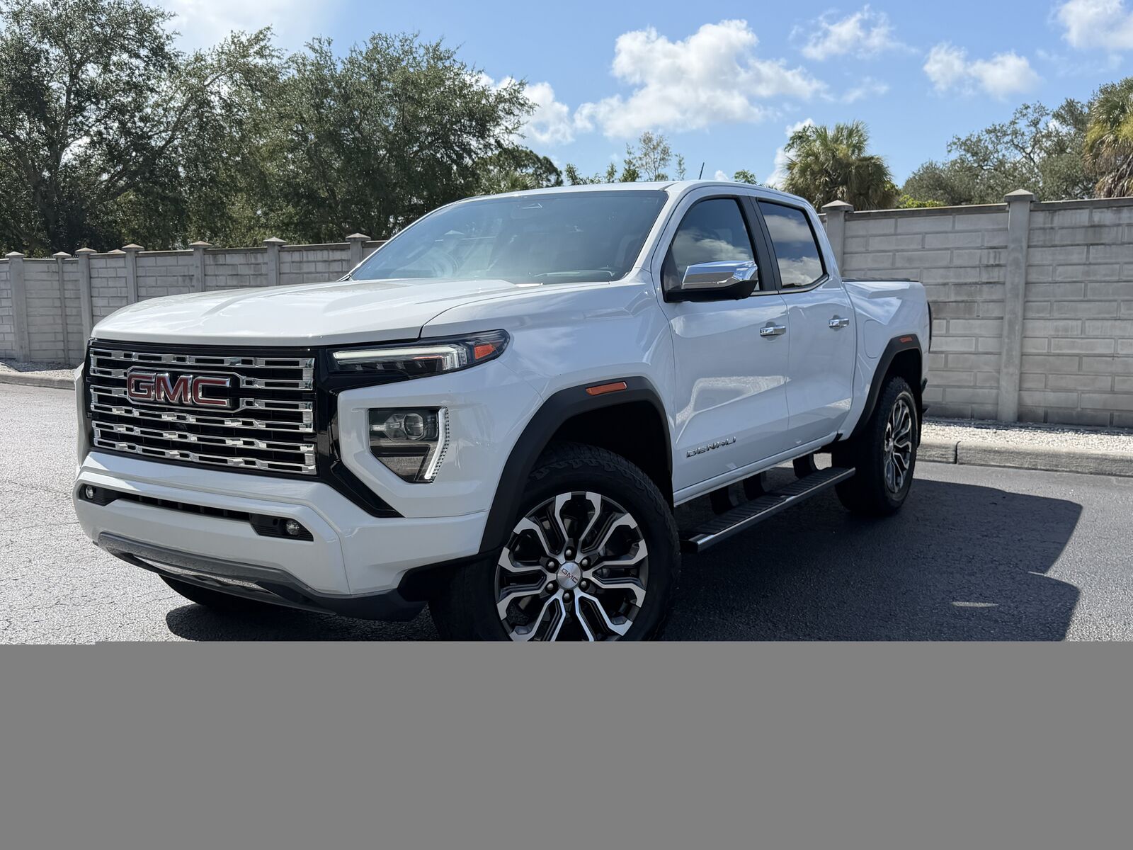 2025 GMC Canyon