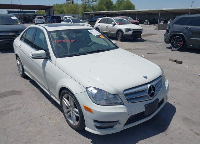 2012 MERCEDES-BENZ C-Class