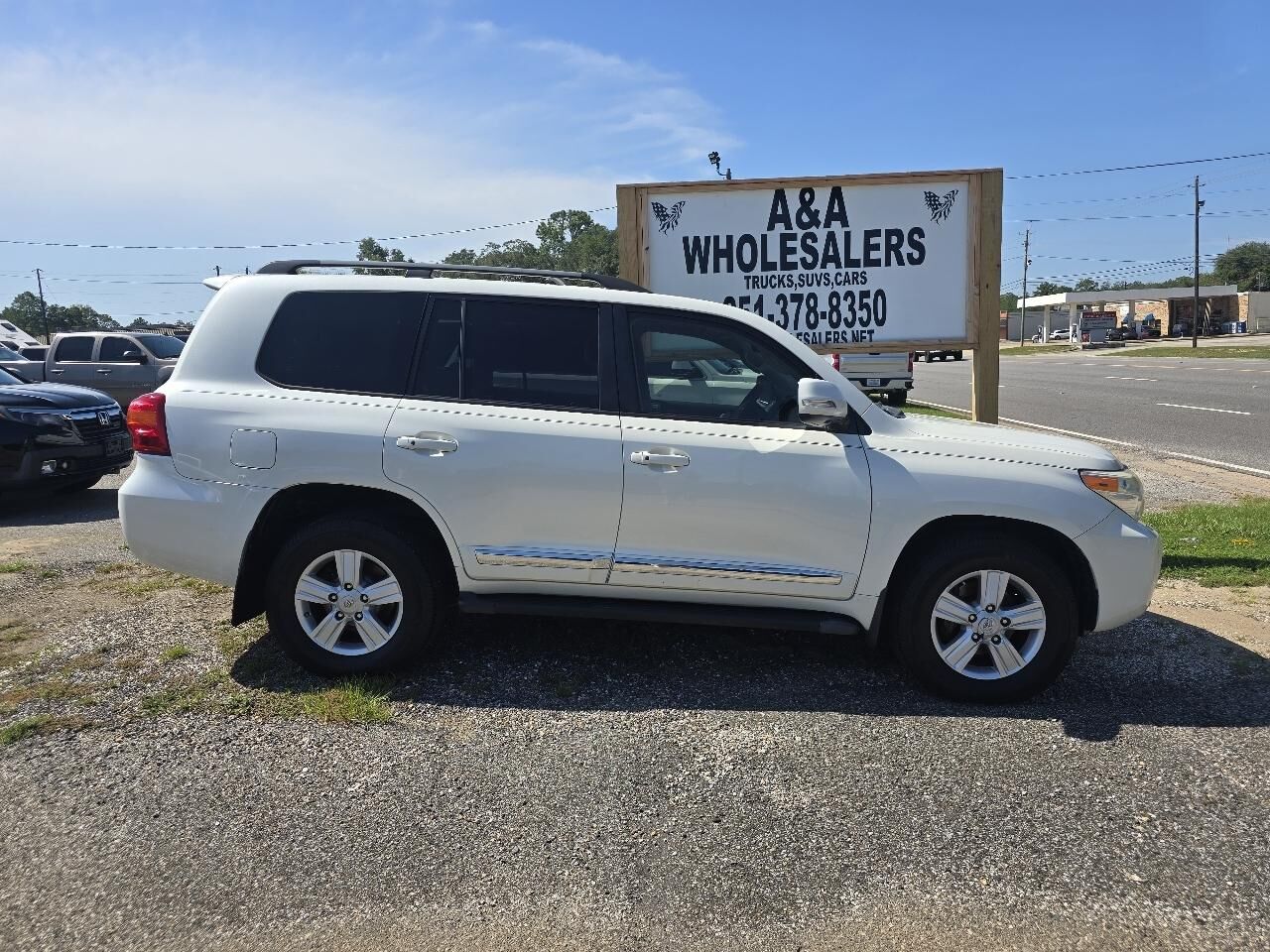 2013 TOYOTA Land Cruiser
