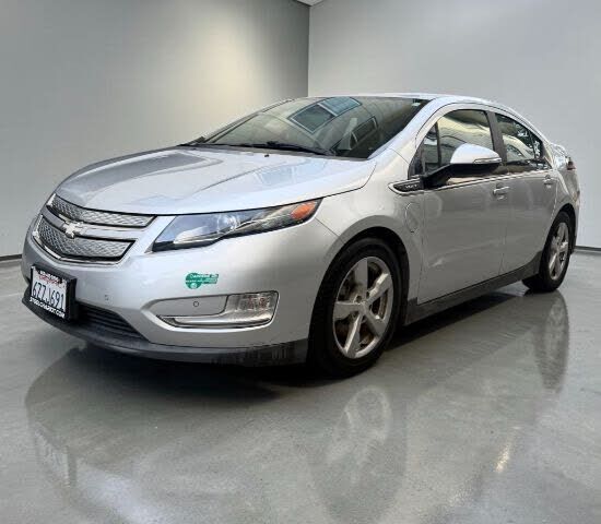 2013 CHEVROLET Volt
