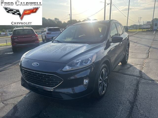 2022 FORD Escape