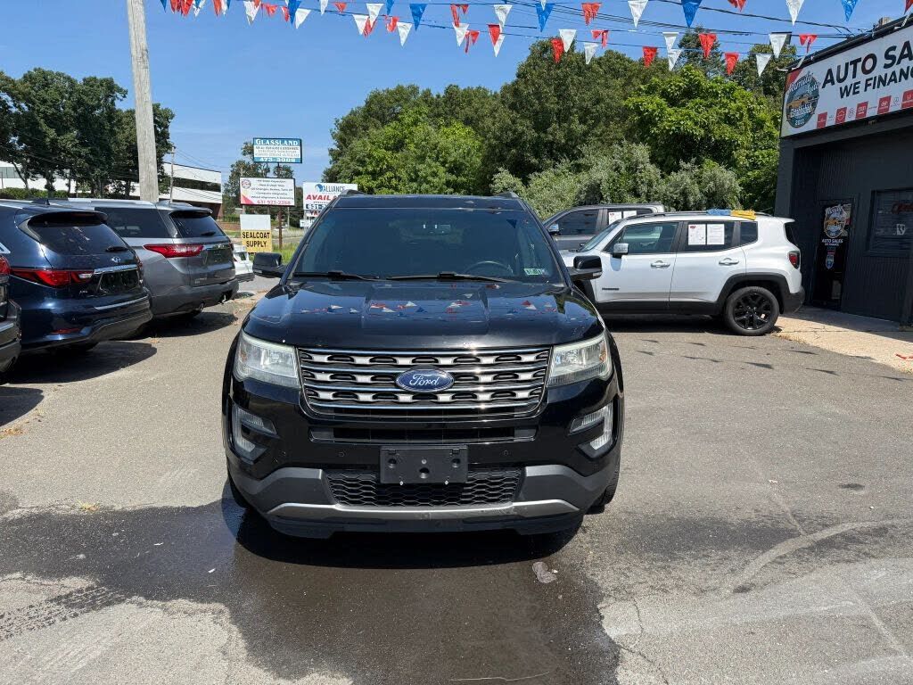2017 FORD Explorer