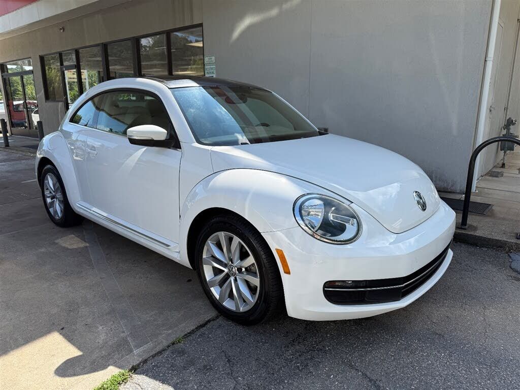 2013 VOLKSWAGEN Beetle