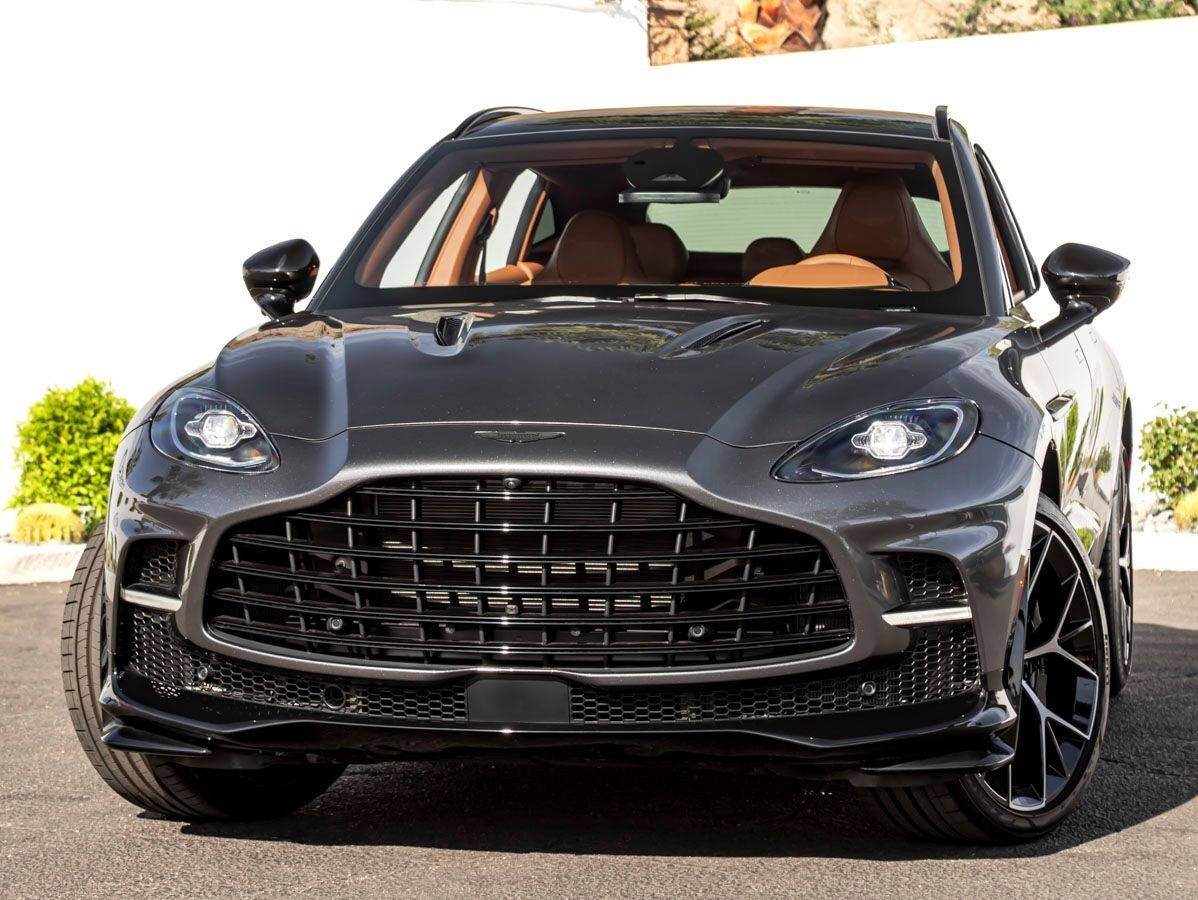 2026 ASTON MARTIN DBX