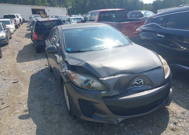 2013 MAZDA Mazda3