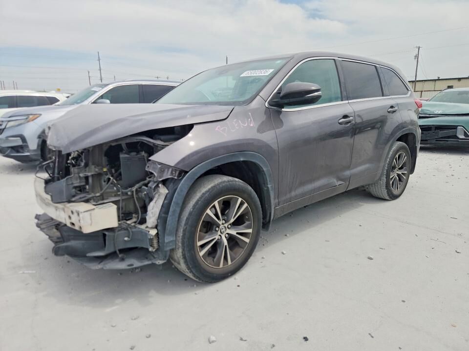 2018 TOYOTA Highlander