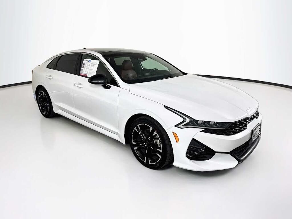 2022 KIA K5