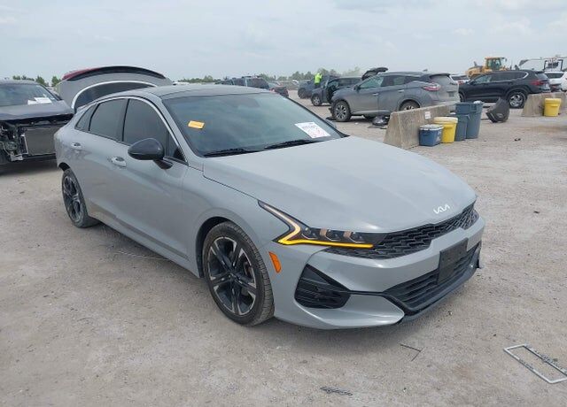 2022 KIA K5