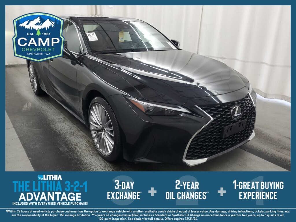 2021 LEXUS IS