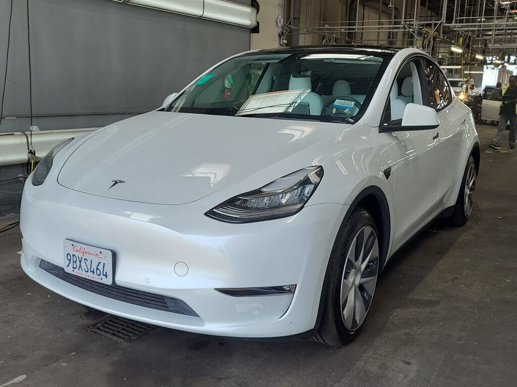 2022 TESLA Model Y
