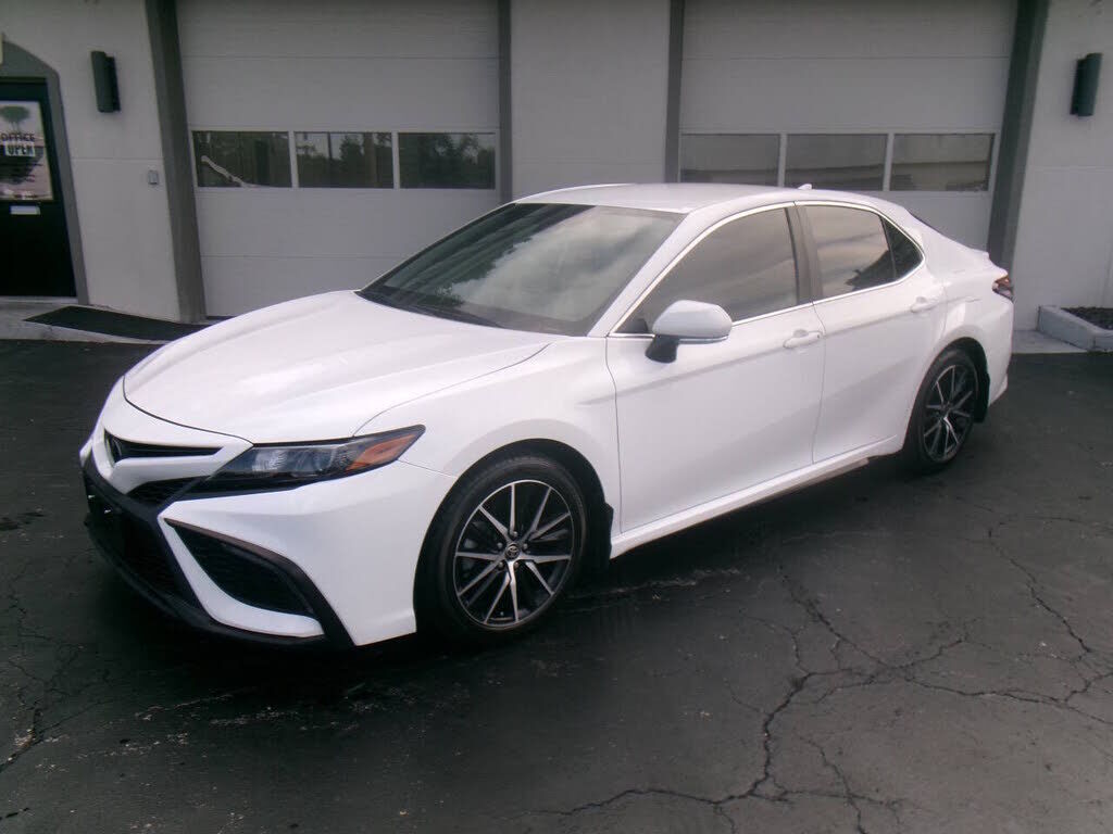 2023 TOYOTA Camry