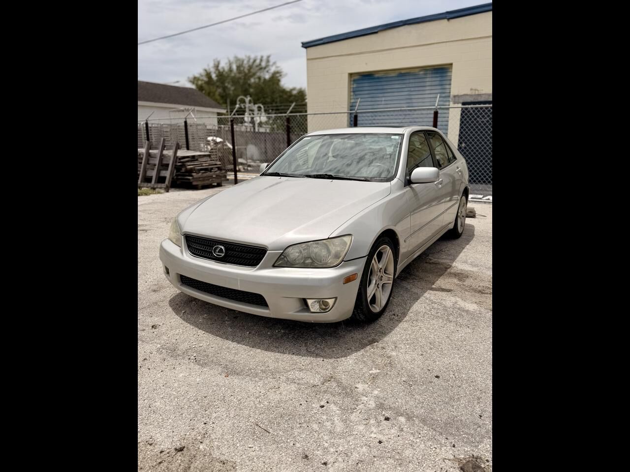 2003 LEXUS IS