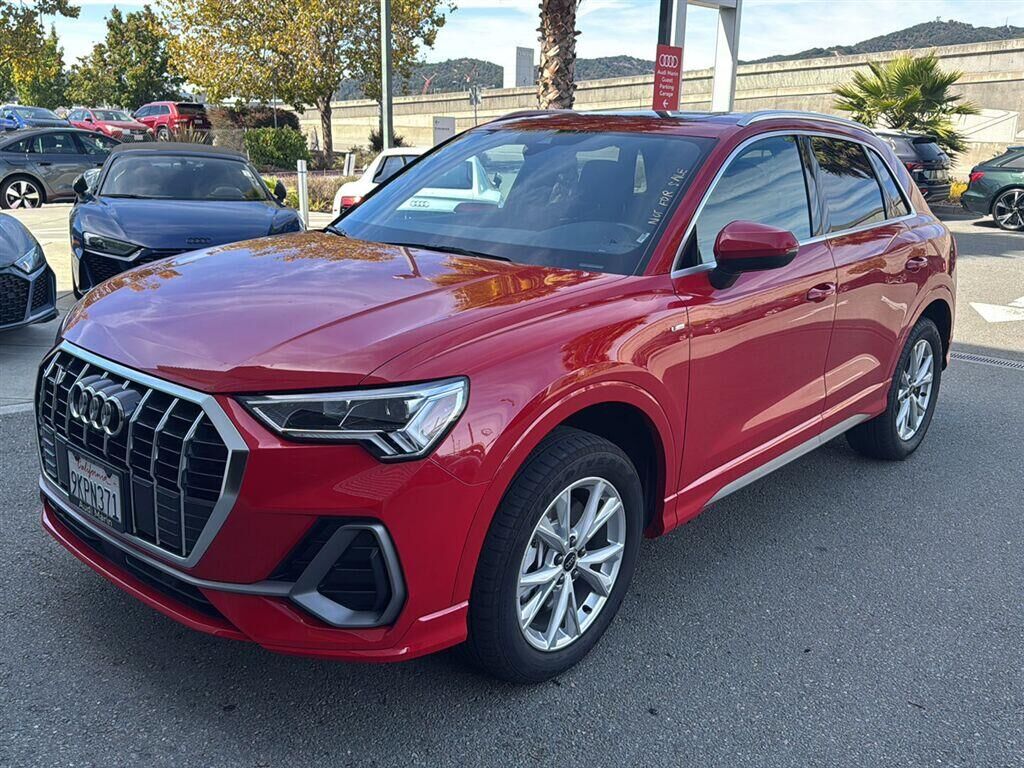 2024 AUDI Q3
