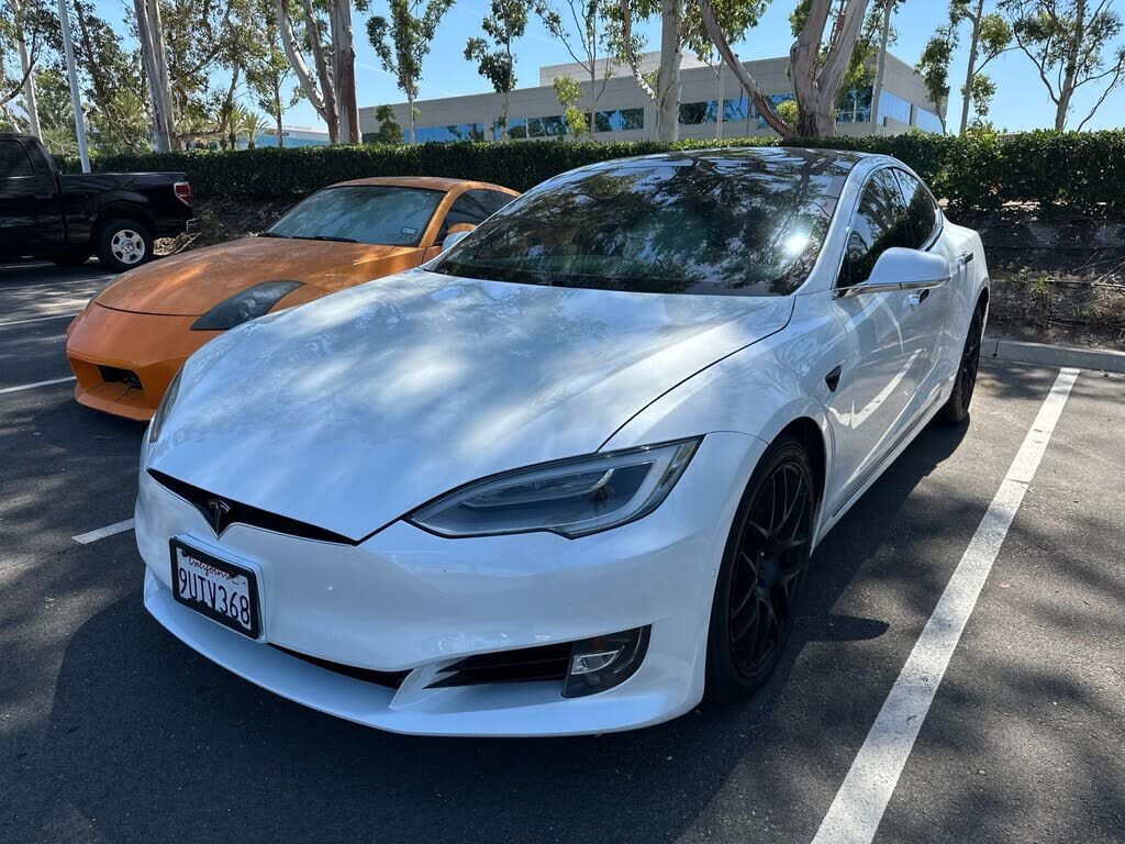 2020 TESLA Model S