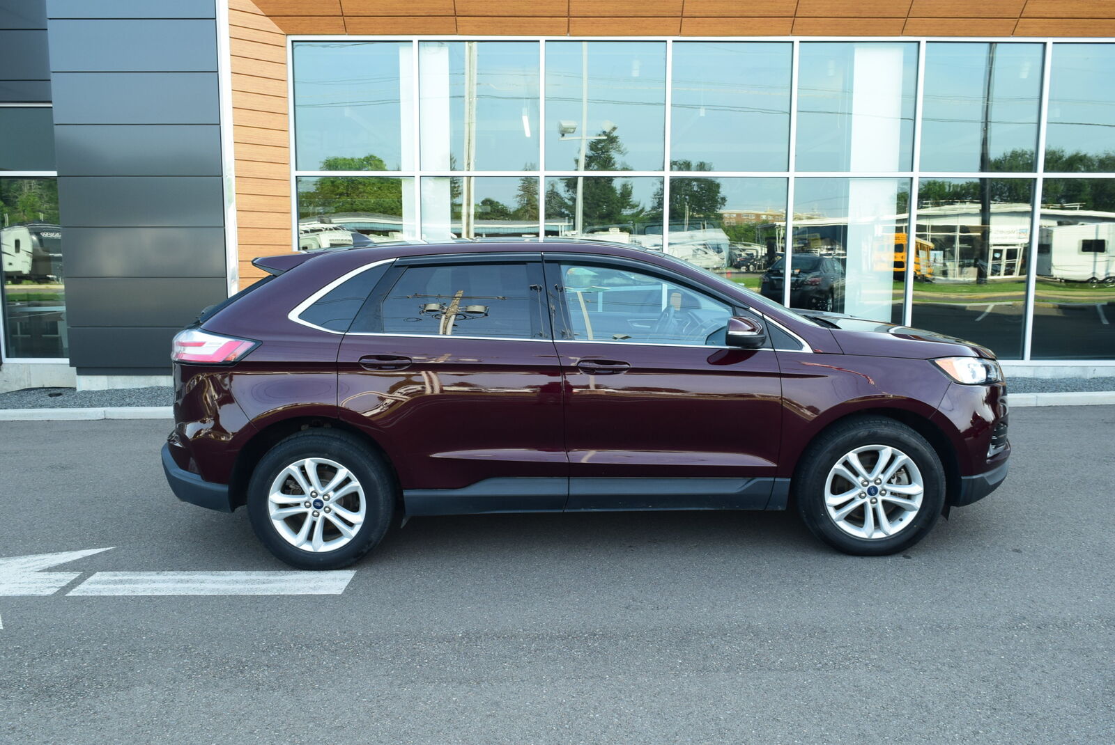 2020 FORD Edge