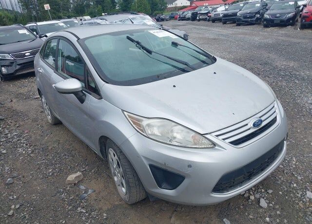 2011 FORD Fiesta