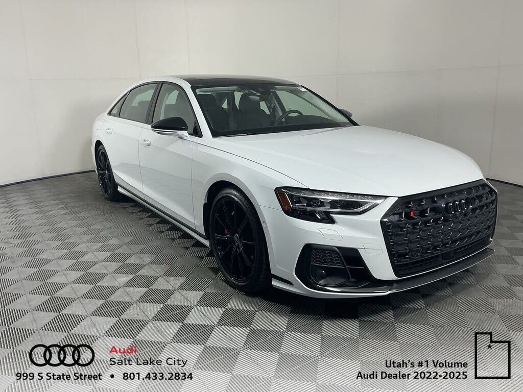 2023 AUDI S8