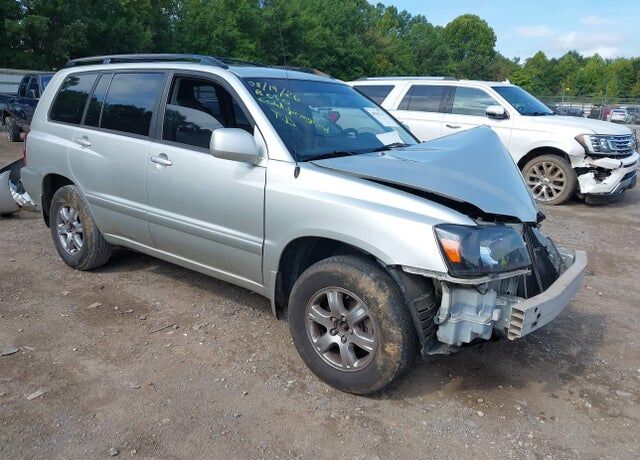 2004 TOYOTA Highlander