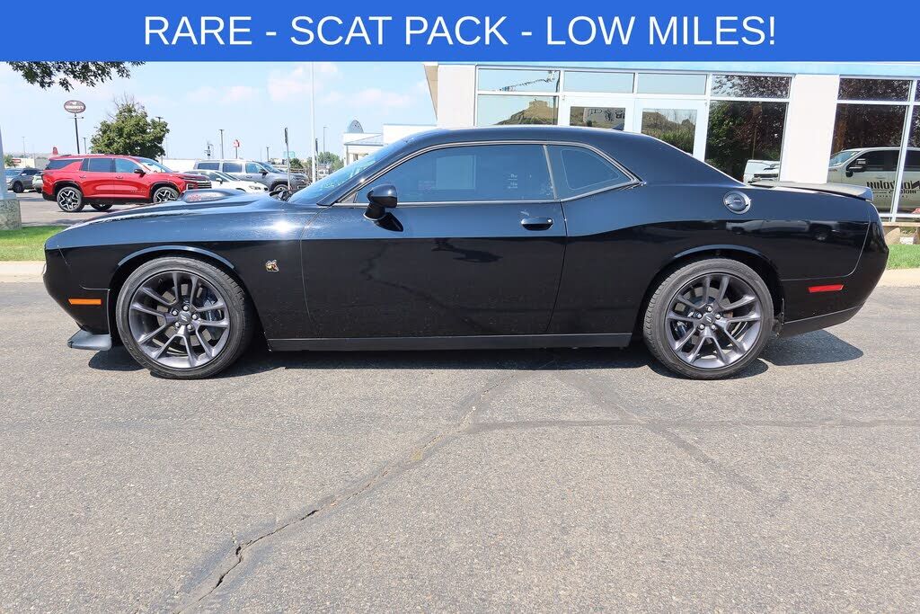 2022 DODGE Challenger