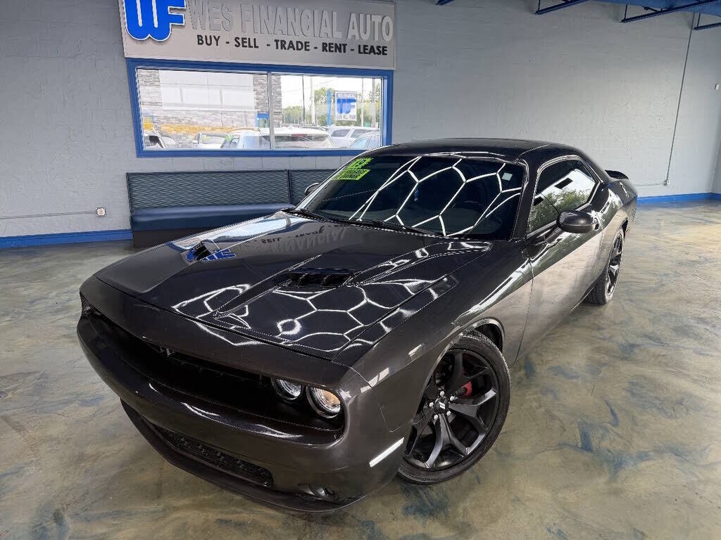 2019 DODGE Challenger