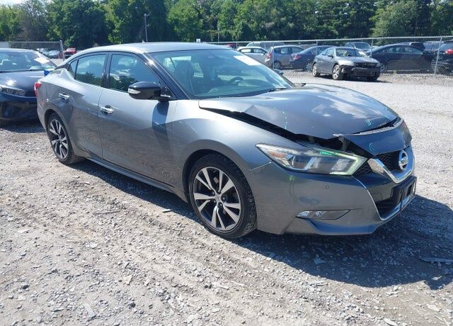 2017 NISSAN Maxima