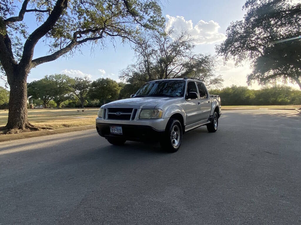 2004 FORD Explorer