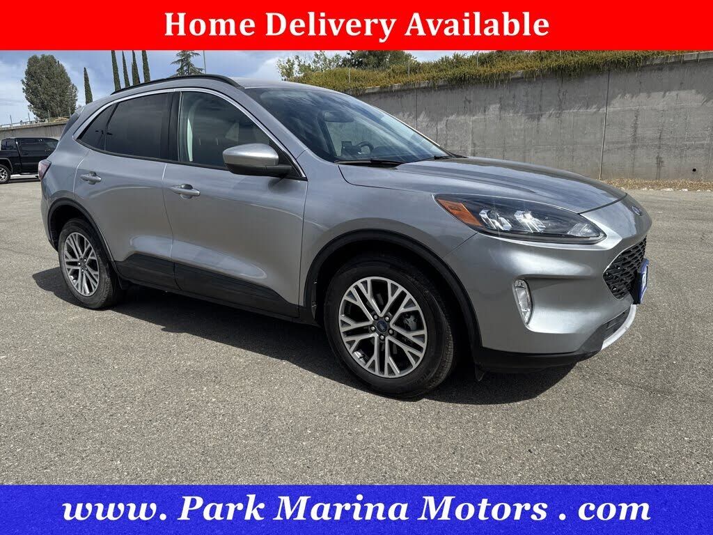 2021 FORD Escape
