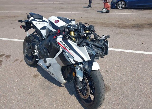 2026 HONDA CB