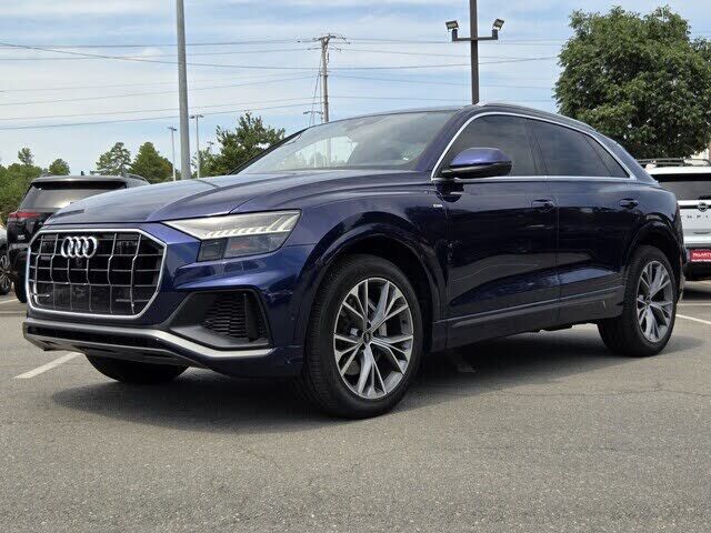 2021 AUDI Q8