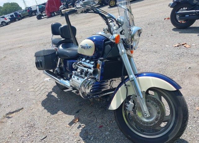 1998 HONDA GL1500C