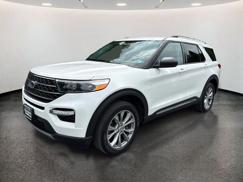 2021 FORD Explorer