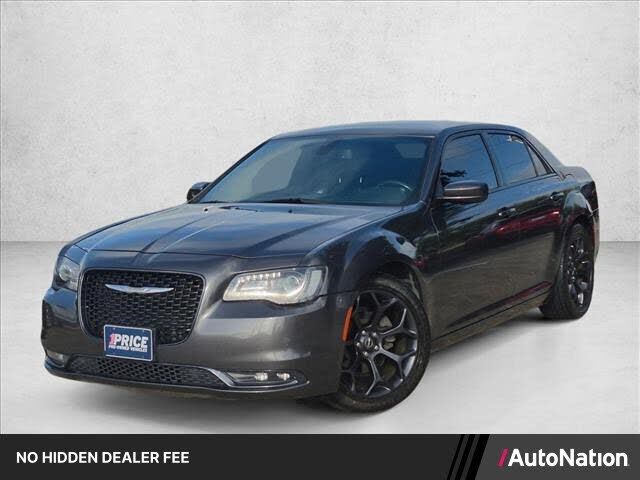 2019 CHRYSLER 300
