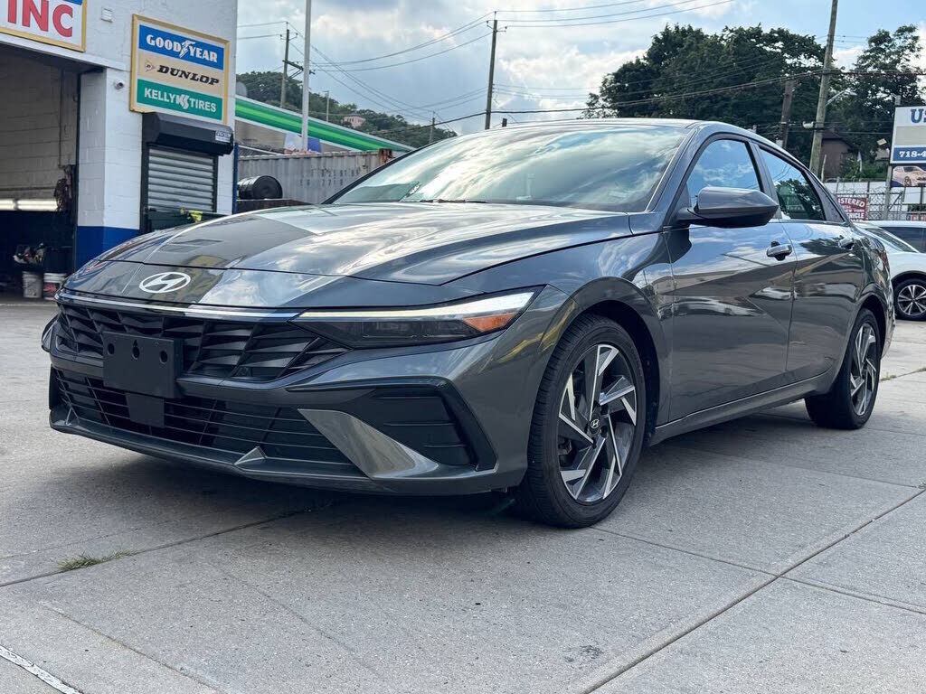 2025 HYUNDAI Elantra