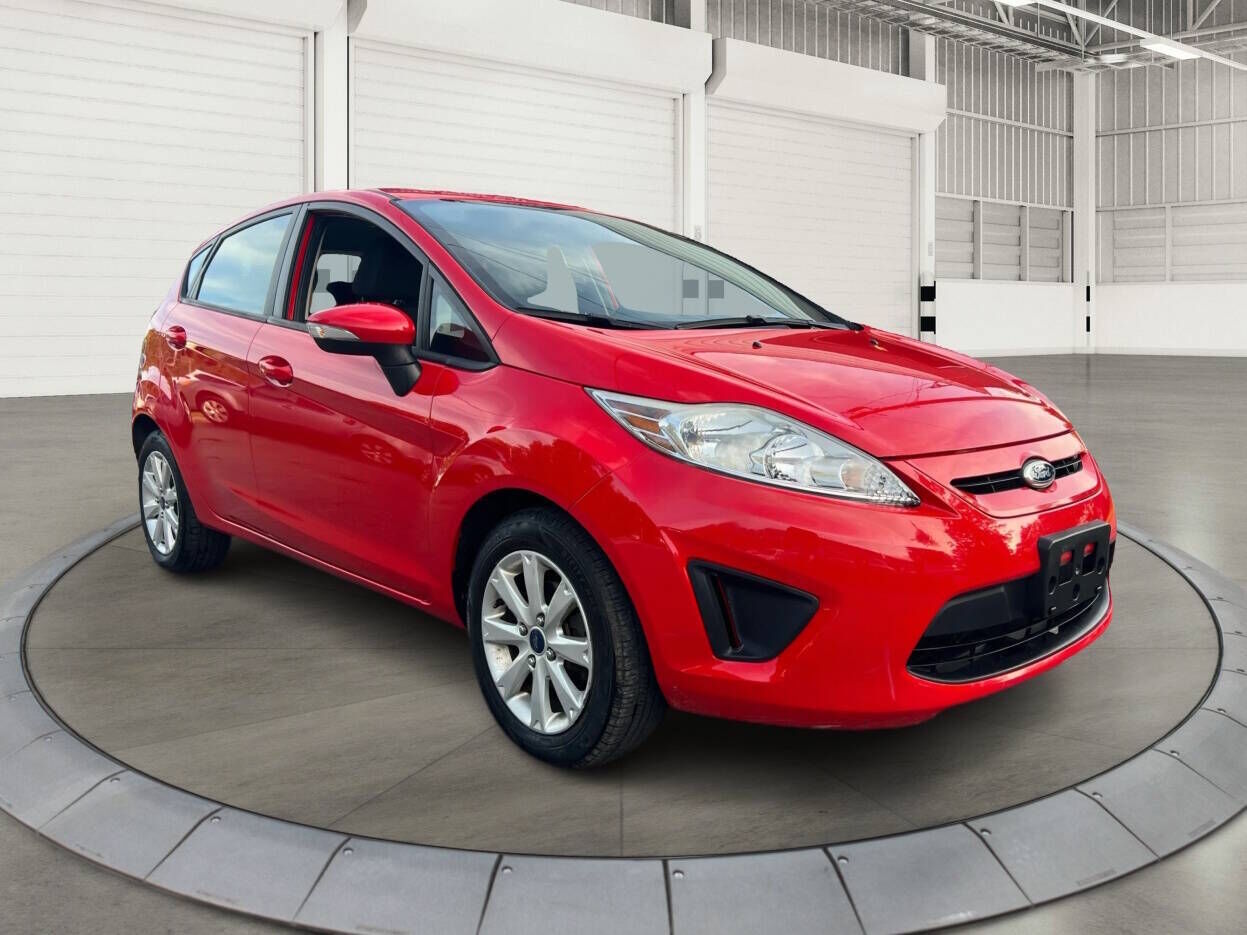 2013 FORD Fiesta