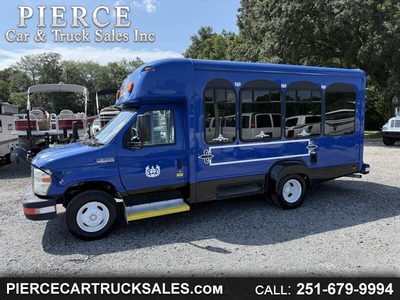 2017 FORD E-350
