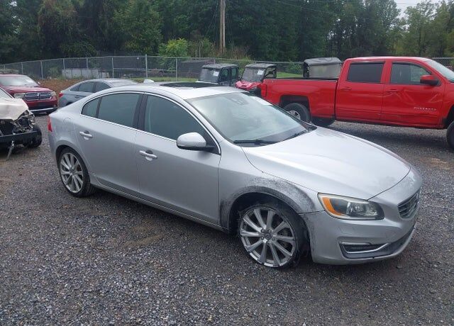 2016 VOLVO S60
