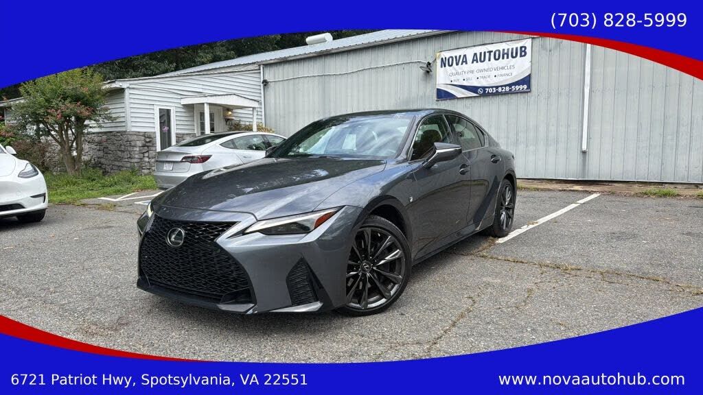 2022 LEXUS IS