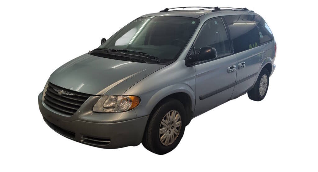 2005 CHRYSLER Town and Country