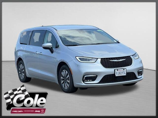 2023 CHRYSLER Pacifica